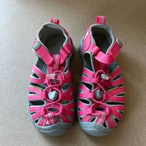 Keen Pink Shoes Size 12 BRAND NEW
